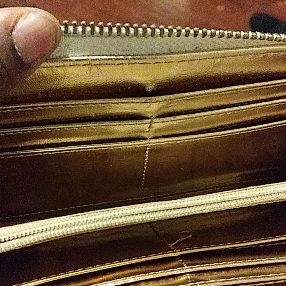 Wallet - Picture 3 of 4